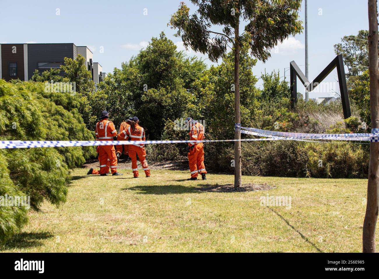 SES members are seen at the scene of a double fatal stabbing in Clyde ...