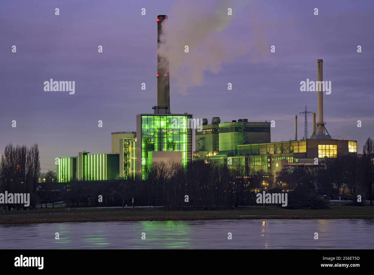 The Lausward combined heat and power plant in Duesseldorf, gas and ...