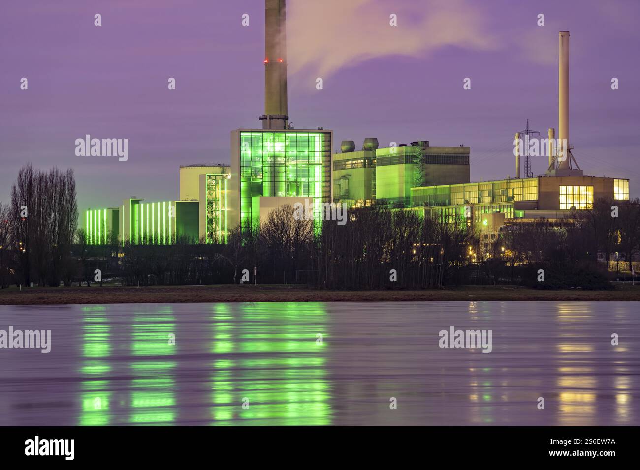 The Lausward combined heat and power plant in Duesseldorf, gas and ...