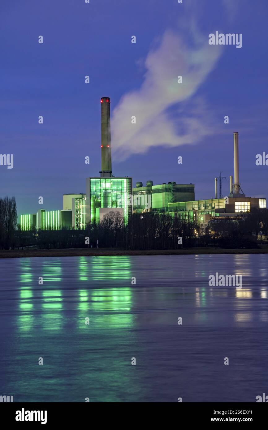The Lausward combined heat and power plant in Duesseldorf, gas and ...