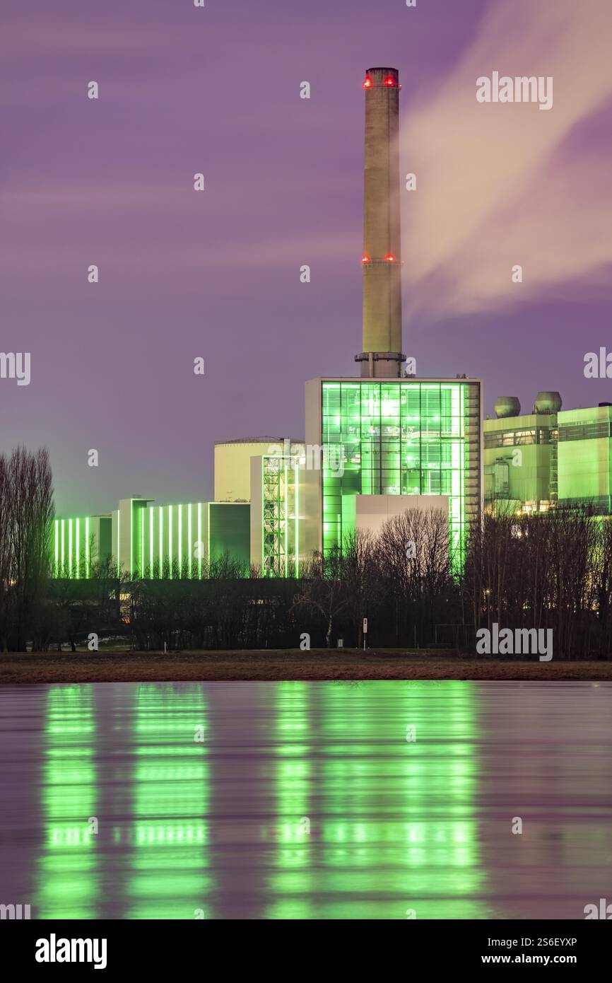 The Lausward combined heat and power plant in Duesseldorf, gas and ...