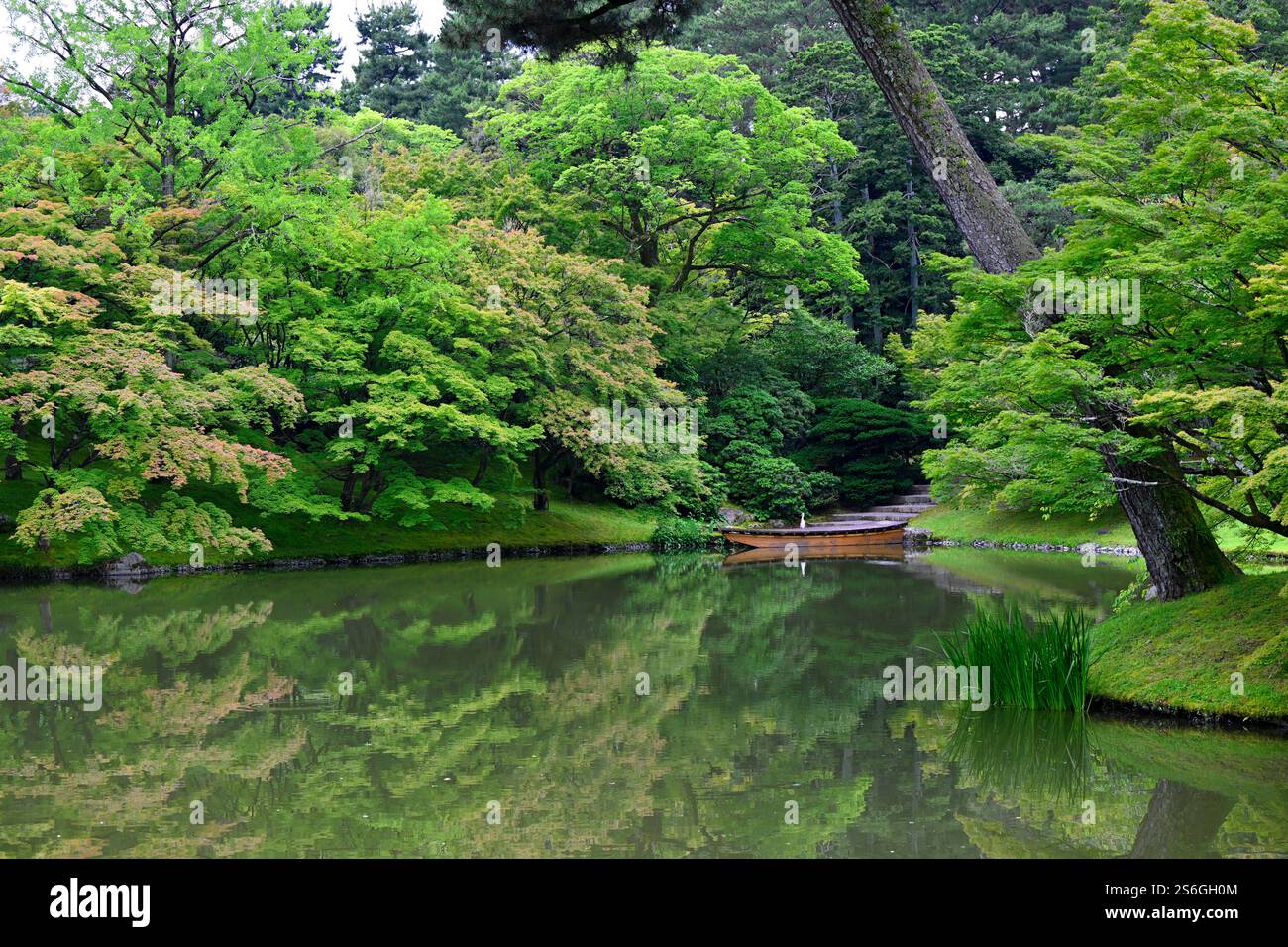 Sento Gosho garden at Kyoto Imperial Palace. The garden's design has ...