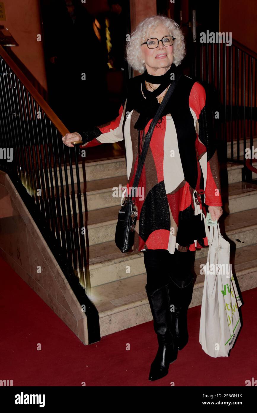 Christiane Ruecker Schauspielerin Muenchen 16.01.2025 Komoedie im ...