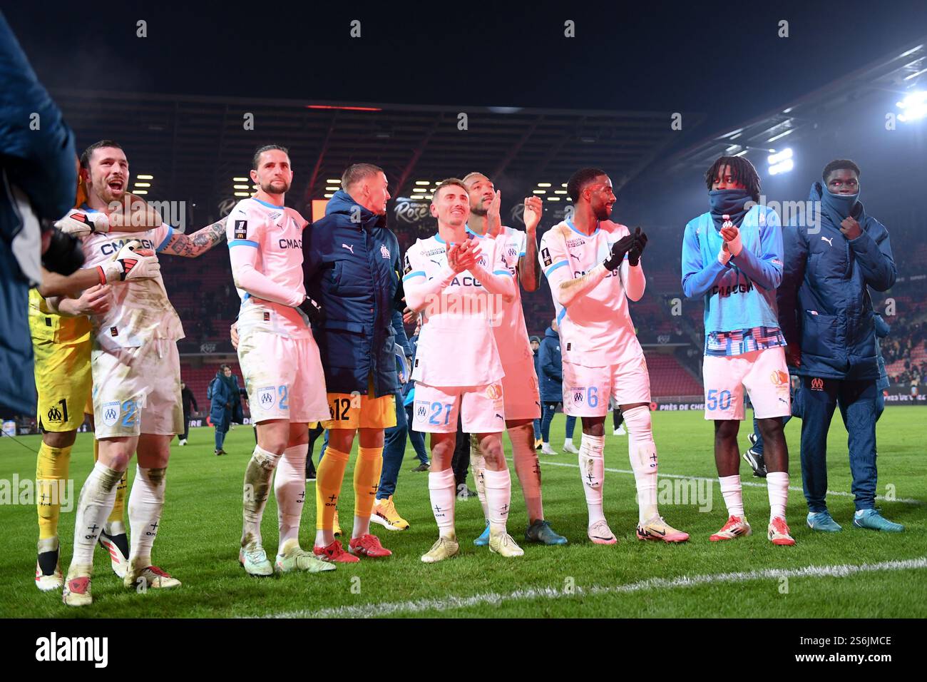 25 Adrien RABIOT (om) - 21 Valentin RONGIER (om) - 13 Derek Cornelius ...