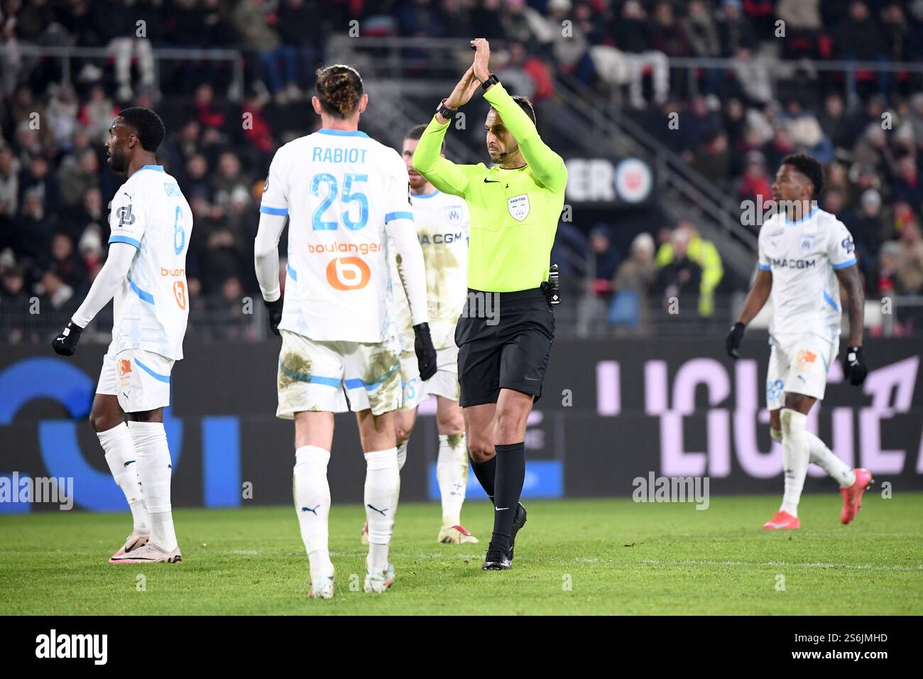 abdelatif-kherradji-arbitre-during-the-ligue-1-mcdonald-s-match