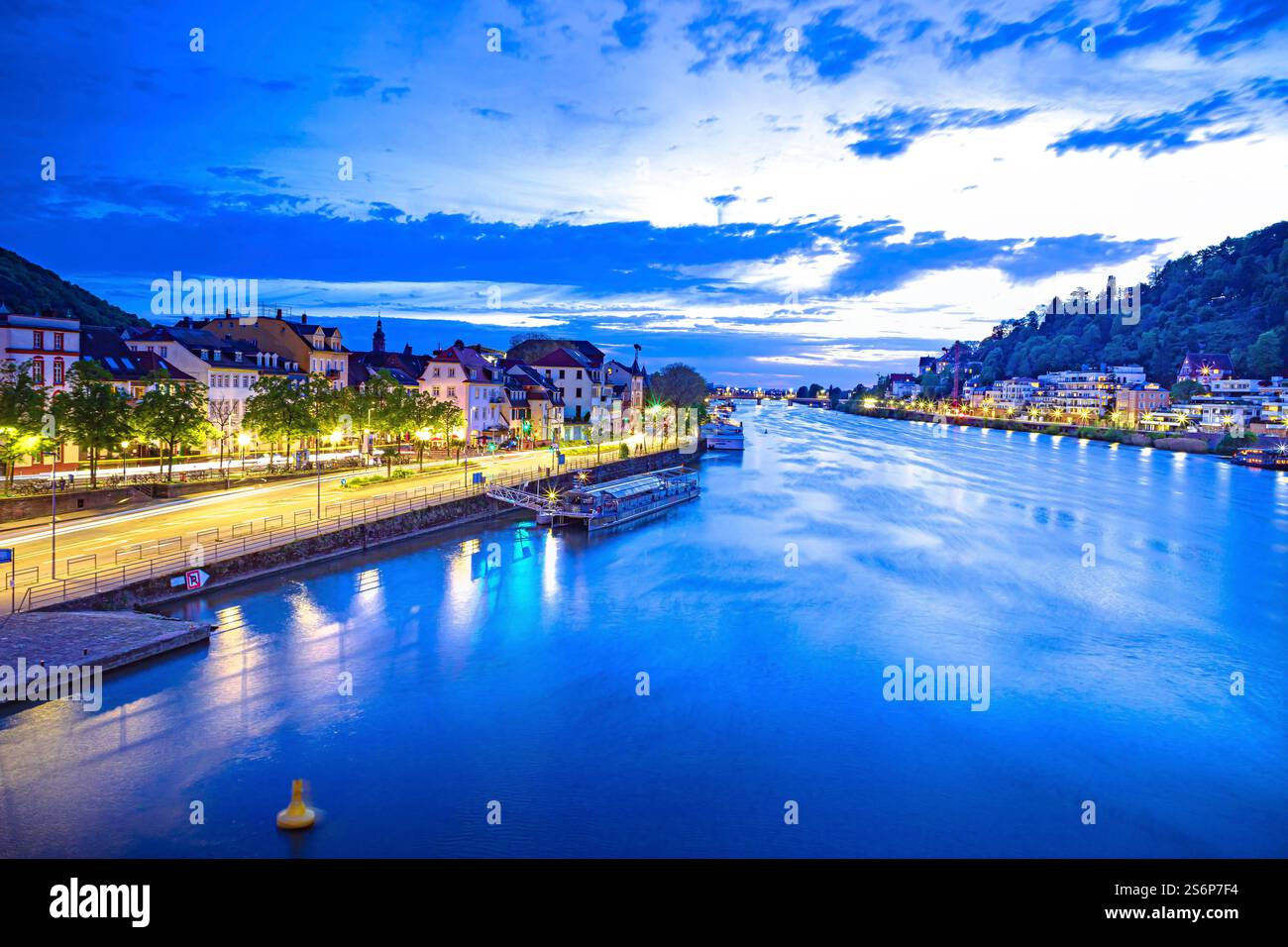 Riverside lighting hi-res stock photography and images - Alamy