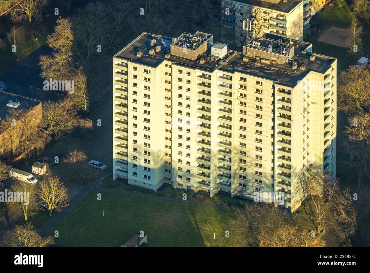 Albert Einstein Strasse 7