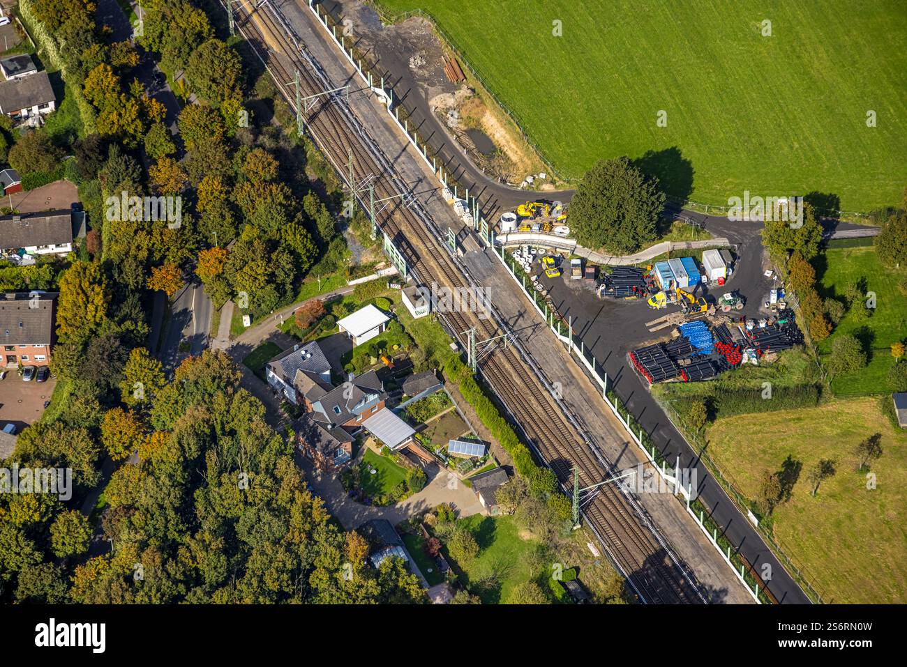 Luftbild, Baustelle mit Schallschutzwand, Brücke Rönskenstraße, Ausbau der Betuweroute und Betuwe-Linie Eisenbahnstrecke, Möllen, Voerde, Niederrhein, Stock Photo