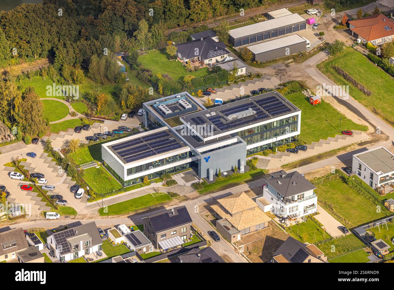 Luftbild, VORUM - Verwaltung Volksbank Rhein Lippe, mit Solardach, Friedrichsfeld, Voerde, Niederrhein, Nordrhein-Westfalen, Deutschland Stock Photo