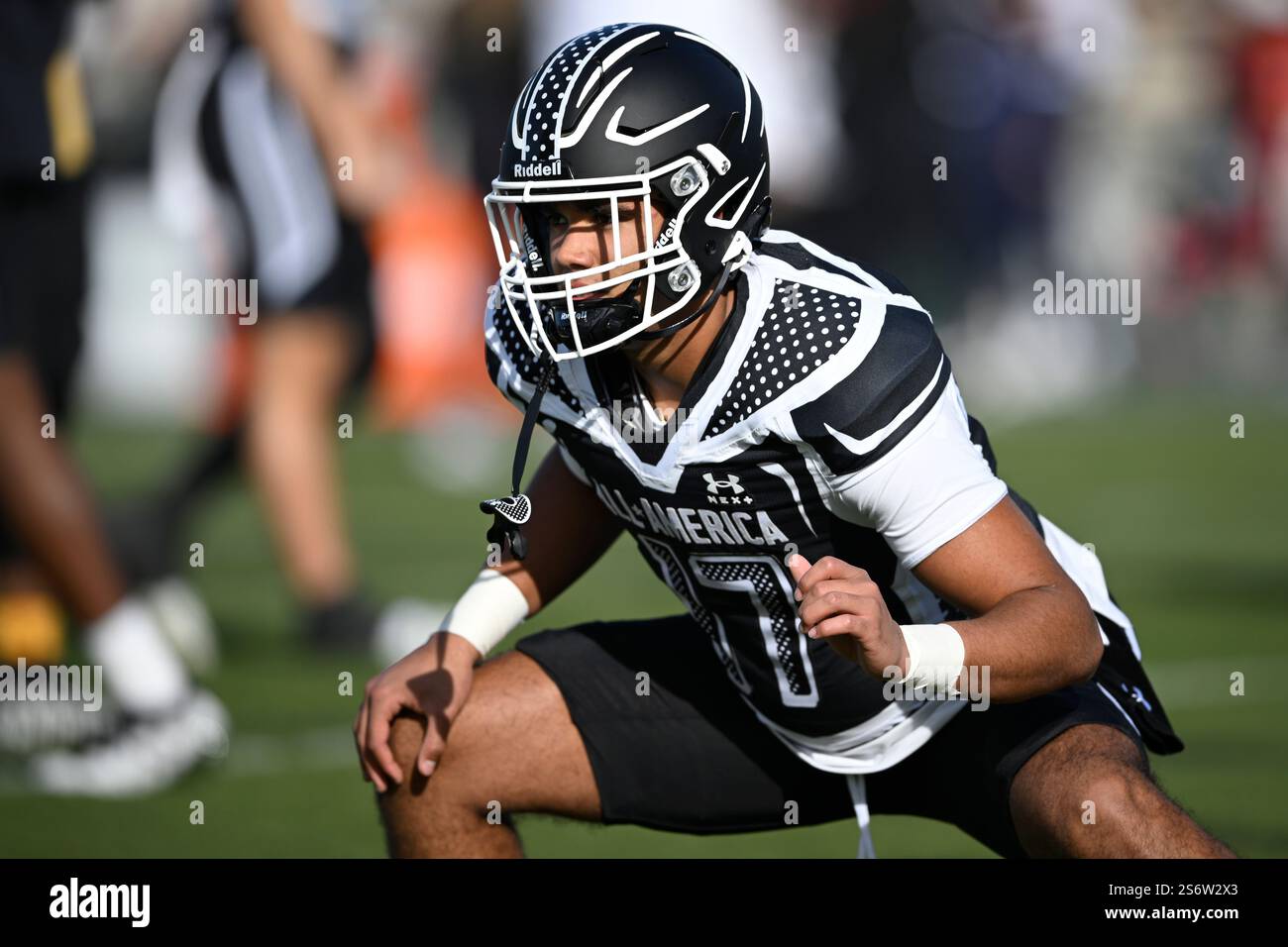 Team Icon linebacker Isaiah Reese (17) warms up before the Under Armour ...