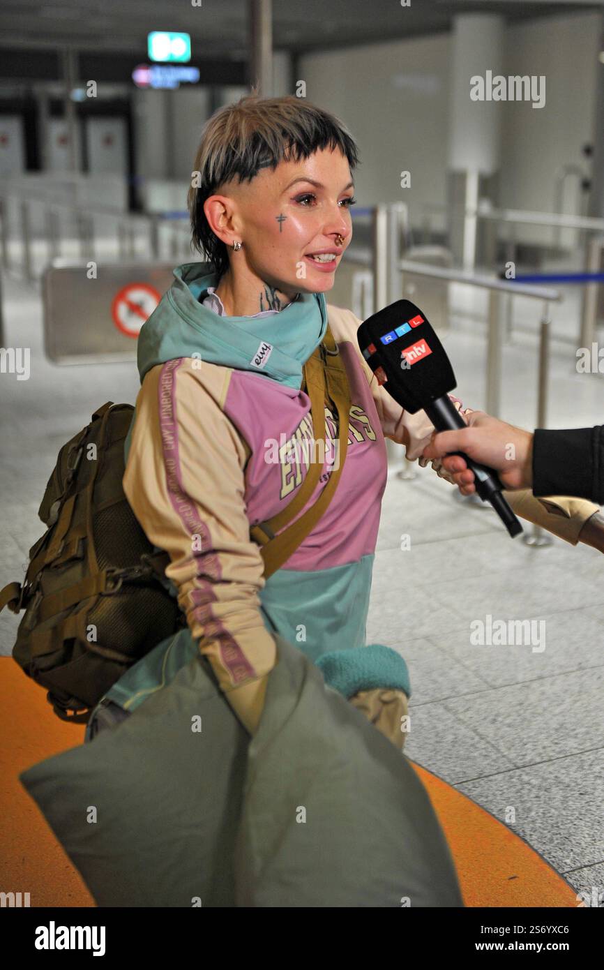 RTL Dschungelcamp 2025. Edith Stehfest anläßlich der Abreise der