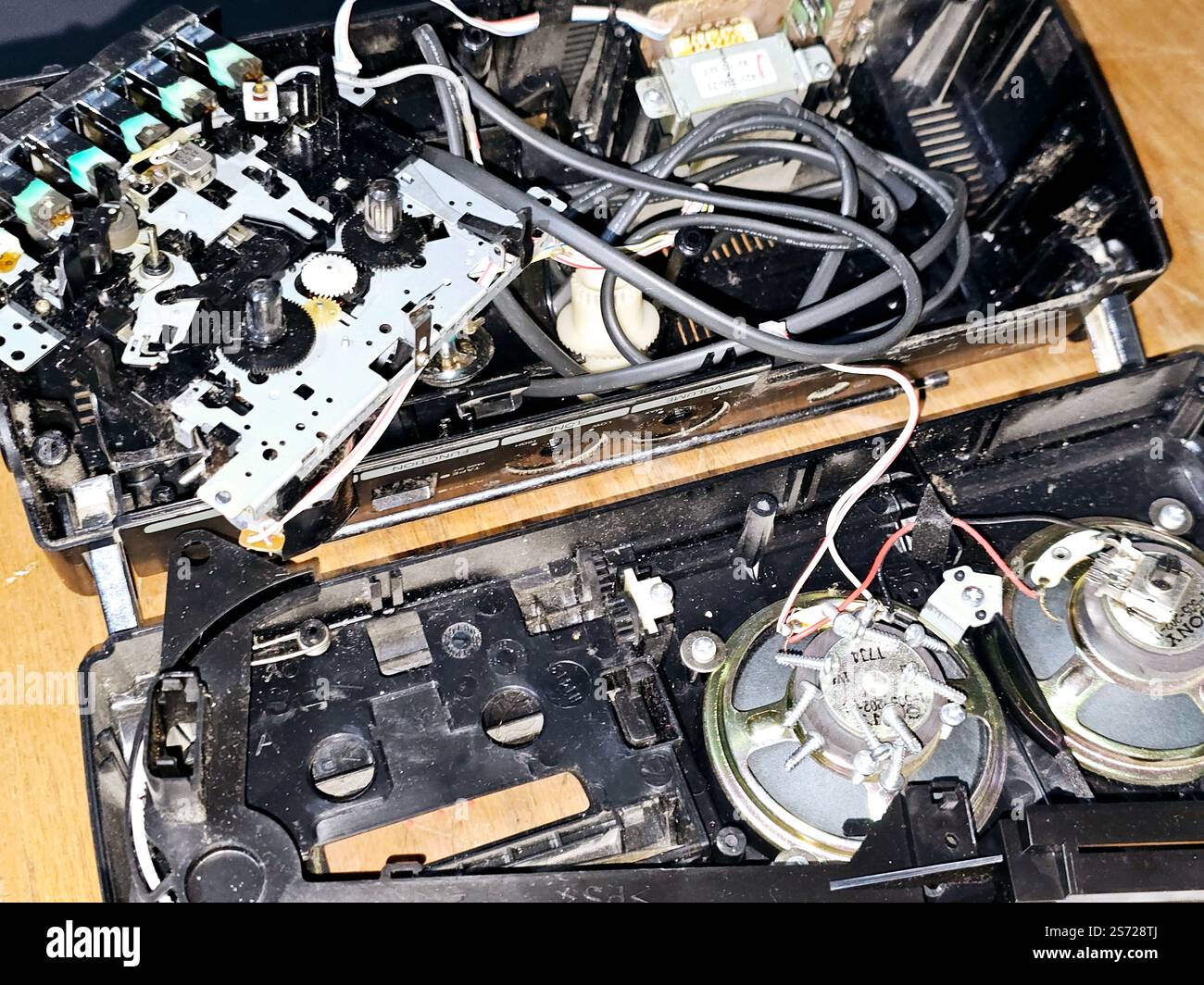 貴重 レトロ　SONY TV-503　海外Radiomuseumコレクション品 Y2339 RADIO SONY TR-714 transistor portable Japan antique vintage