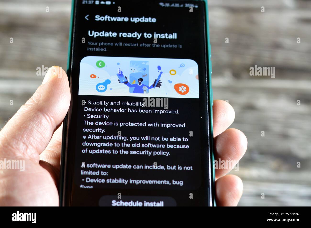 Cellular Version Update Cairo, Egypt, January 10 2025: Samsung software update for Samsung ...