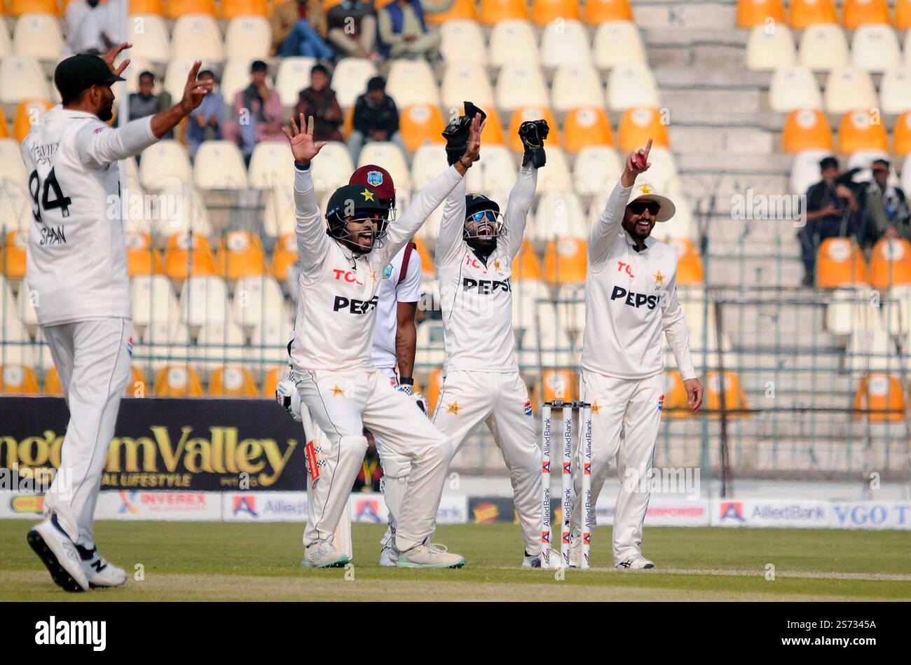 MULTAN, PAKISTAN, JAN 18 Players are in action during the Second Day