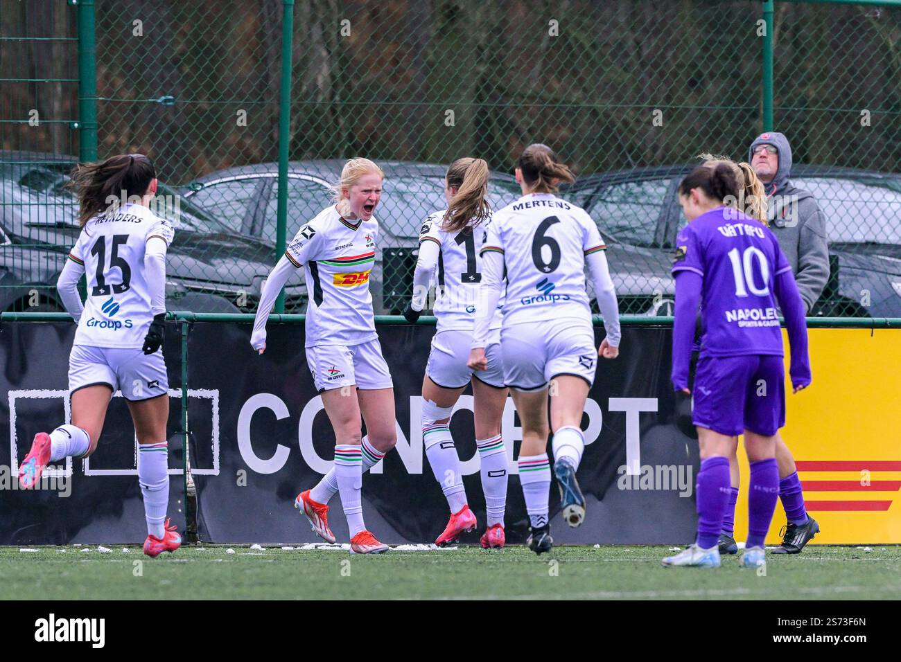 Linde Veefkind (25) of OHL scores 11 and Leuven celebrate during a