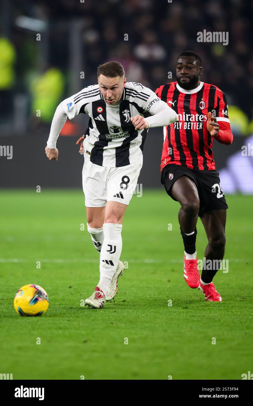 Teun Koopmeiners Transfer News: AC Milan and AS Roma Eye Juventus Midfielder Teun Koopmeiners Transfer News: AC Milan and AS Roma Eye Juventus Midfielder