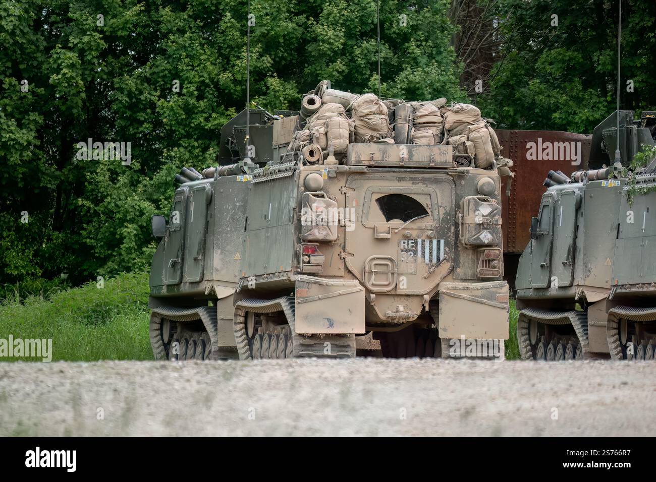 Army amphibious vehicle hi-res stock photography and images Army amphibious vehicle hi-res stock photography and images