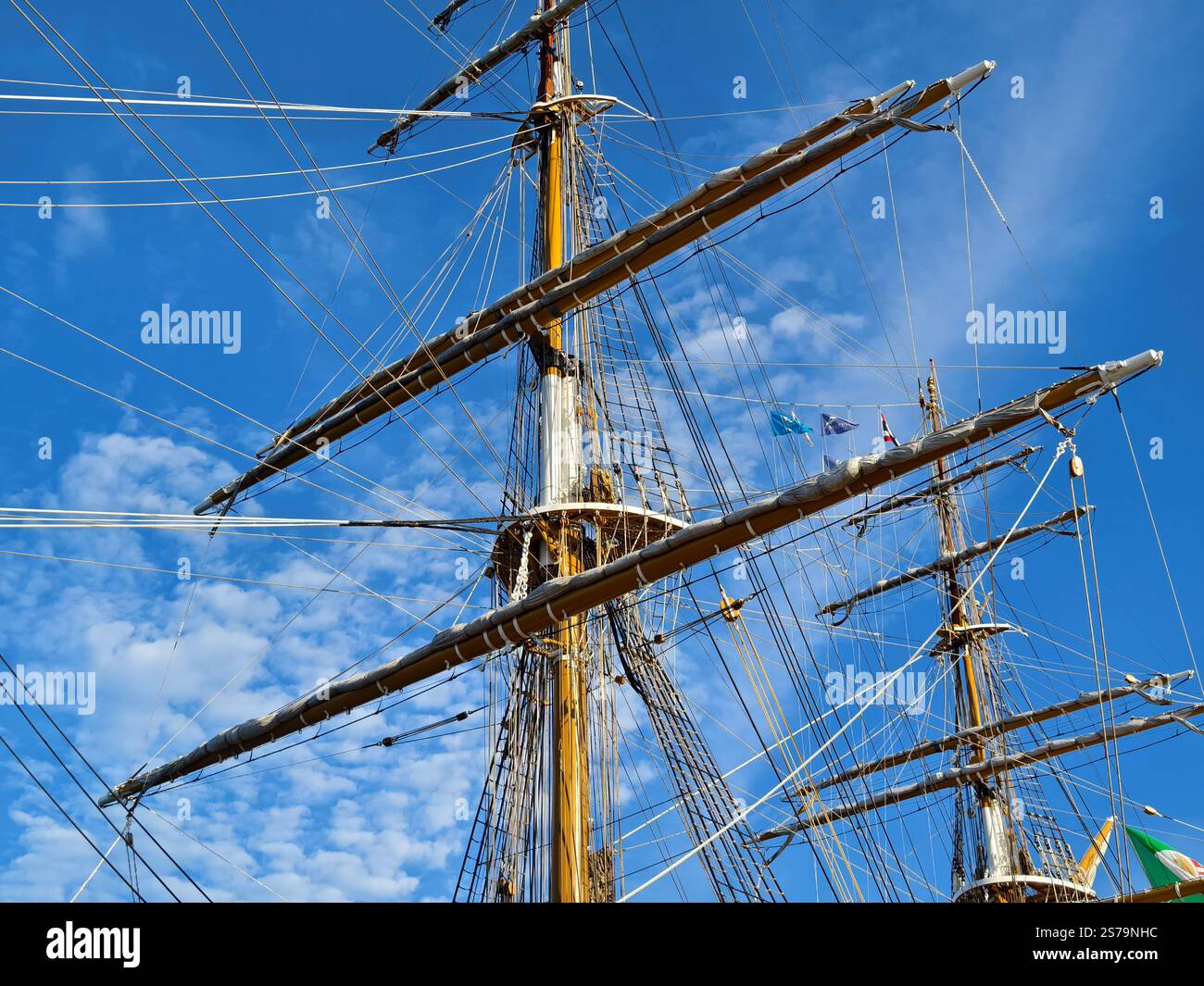 Ropes stretched across the masts of an old ship Stock Photo - Alamy