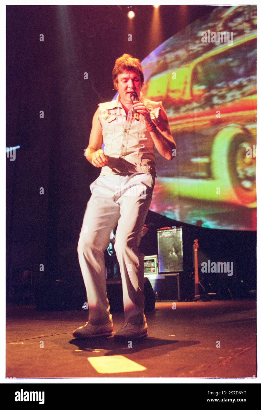 SIMON LE BON, DURAN DURAN, CONCERT, 2000: Simon Le Bon the singer of ...