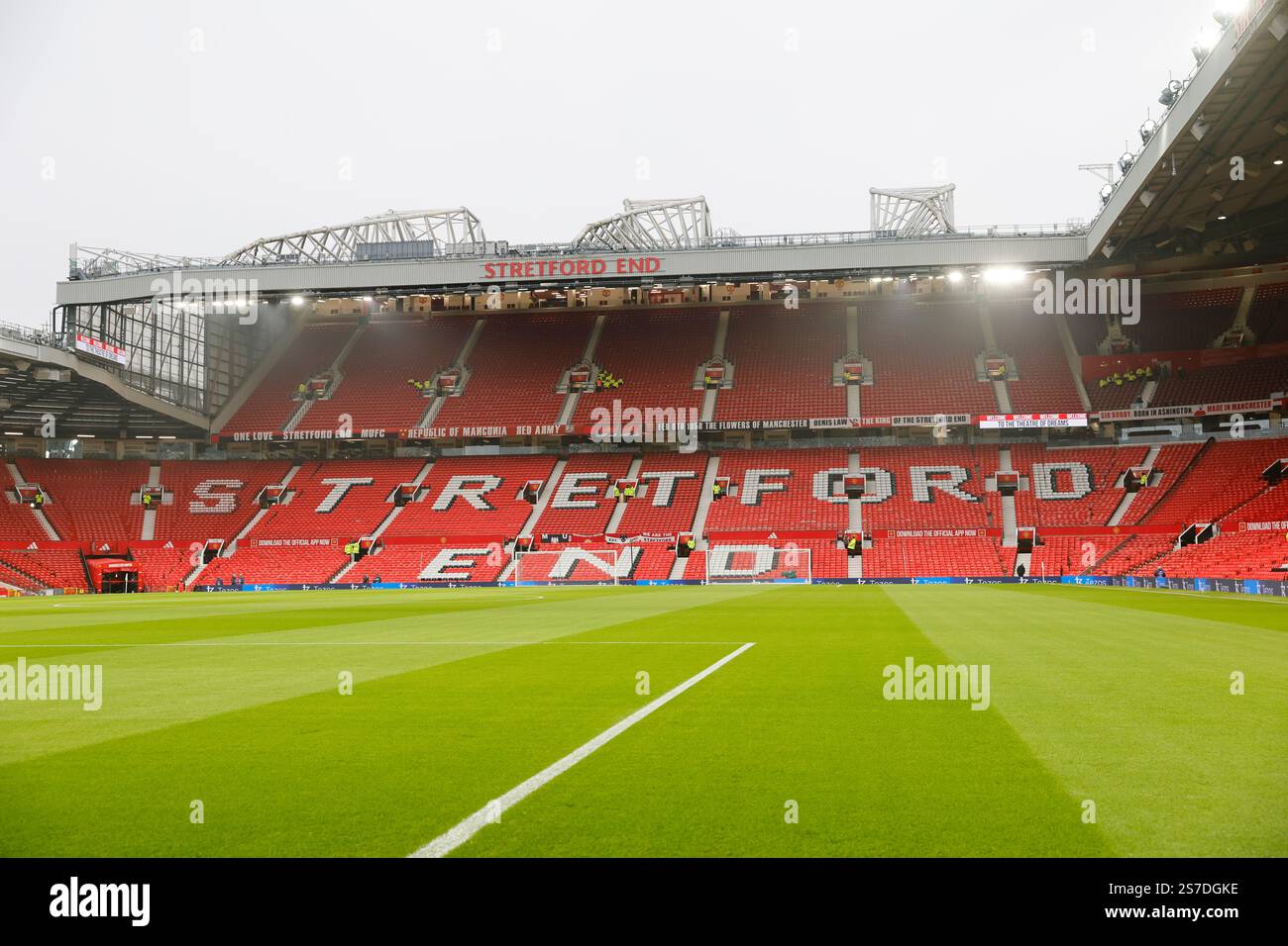 old-trafford-manchester-uk-19th-jan-2025-premier-league-football-manchester-united-versus-brighton-and-hove-albion-a-view-of-the-stretford-end-credit-action-plus-sportsalamy-live-news-2S7DGKE.jpg