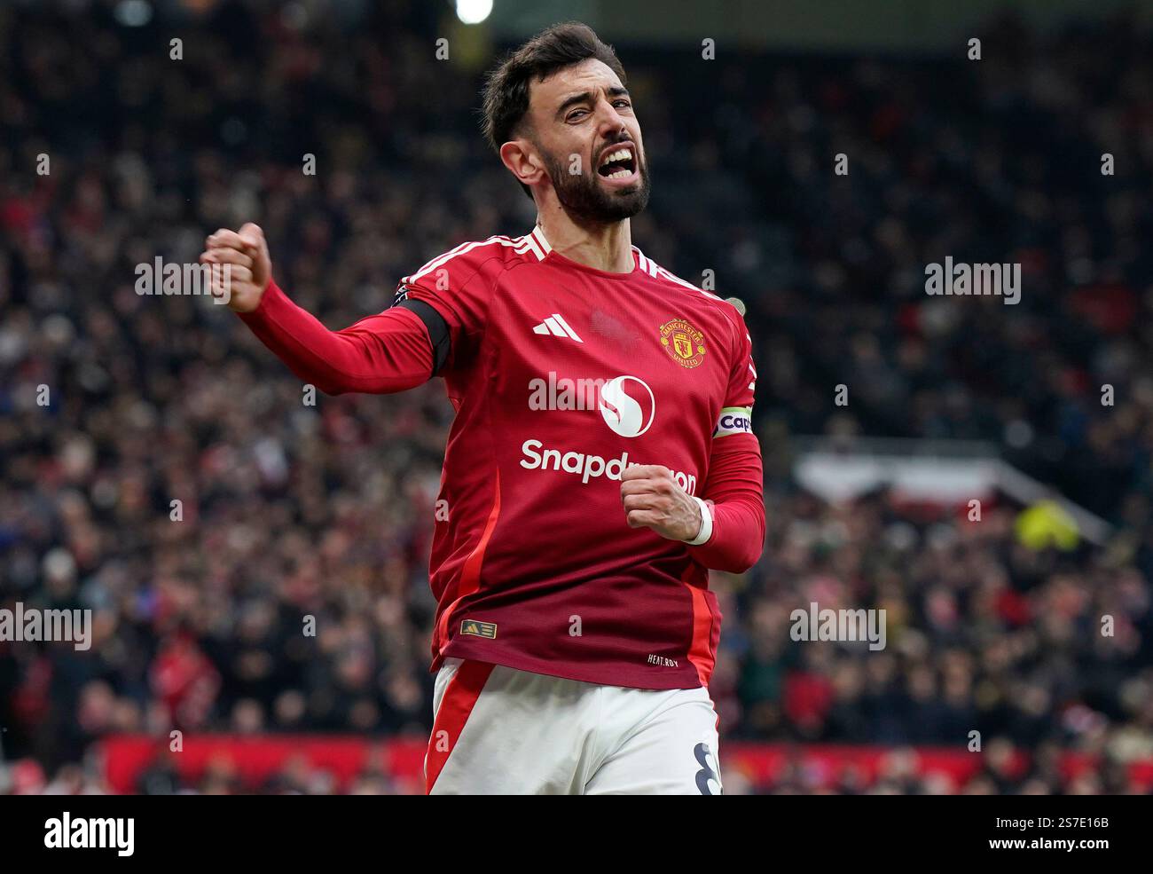 Manchester, England, 19th January 2025. Bruno Fernandes of Manchester