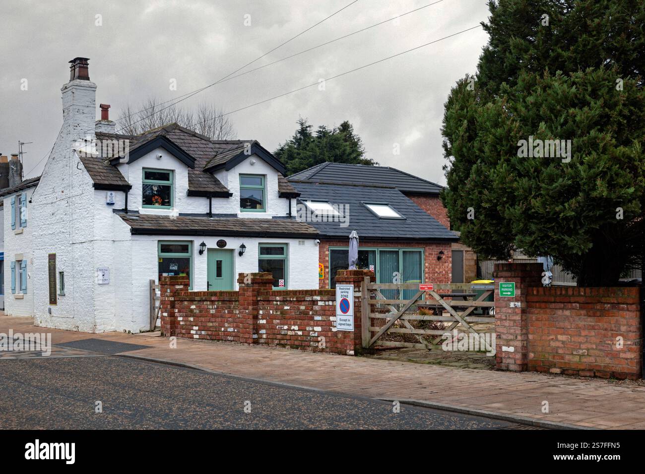 Toll Keepers Cottage Hi res Stock Photography And Images Alamy toll-keepers-cottage-hi-res-stock-photography-and-images-alamy
