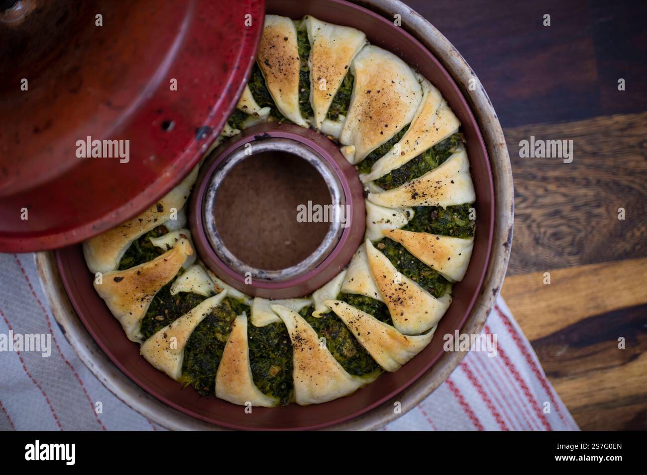 Campingküche Grünkohl im Blätterteigmantel mit Kassler und Gorgonzola ...