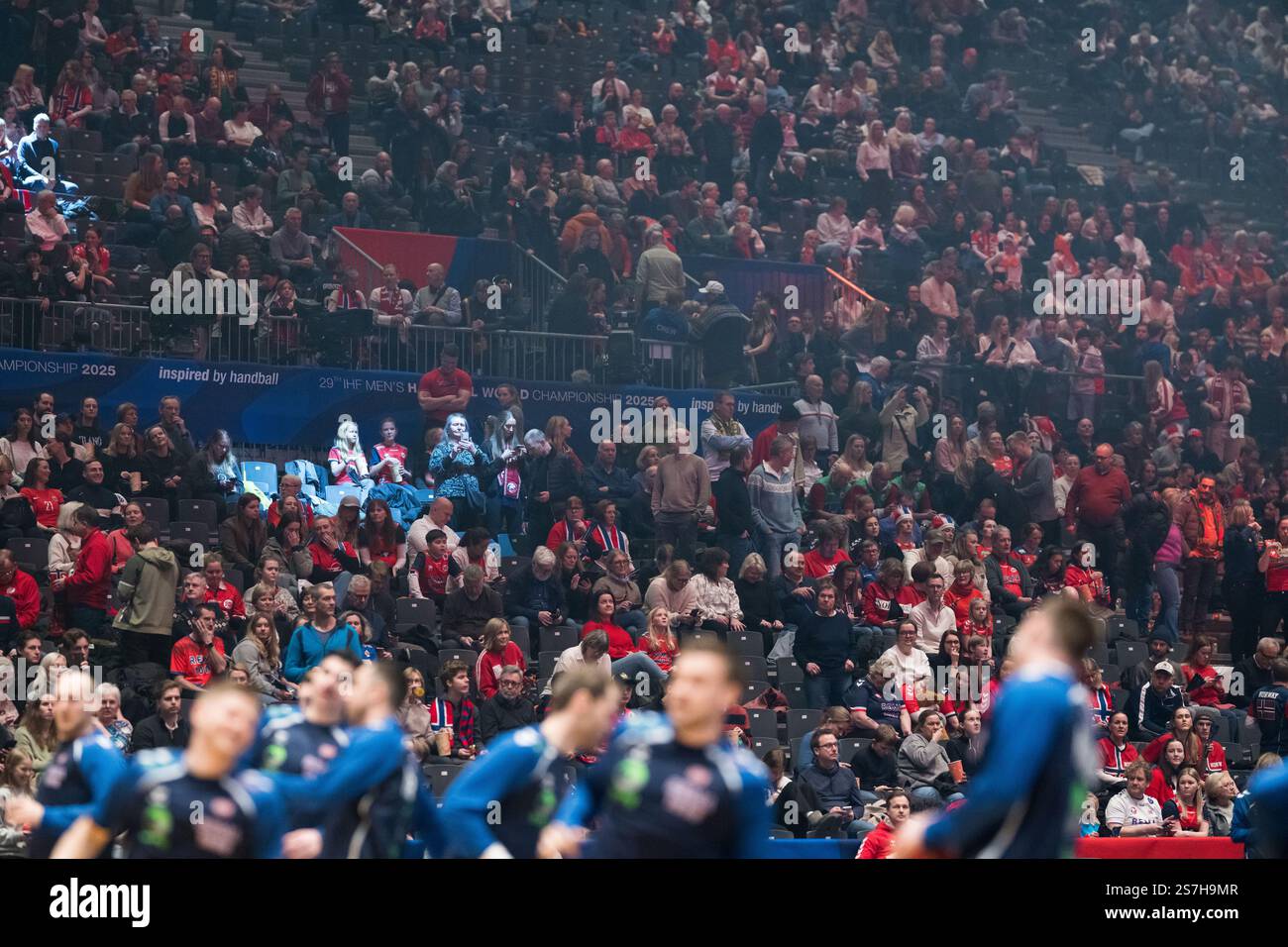 250119 Audience ahead of the 2025 IHF World Men's Handball Championship