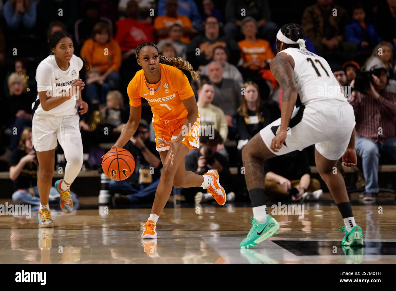 NASHVILLE, TN - JANUARY 19: Tennessee Lady Vols guard Samara Spencer (7 ...