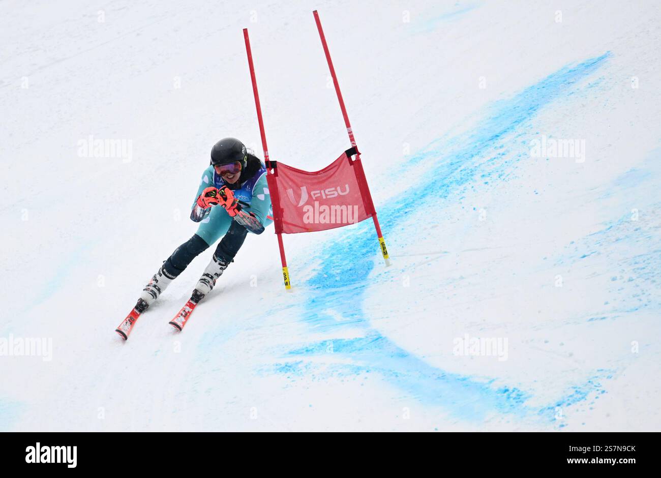 (250120) BARDONECCHIA, Jan. 20, 2025 (Xinhua) Cui Dingyuan of