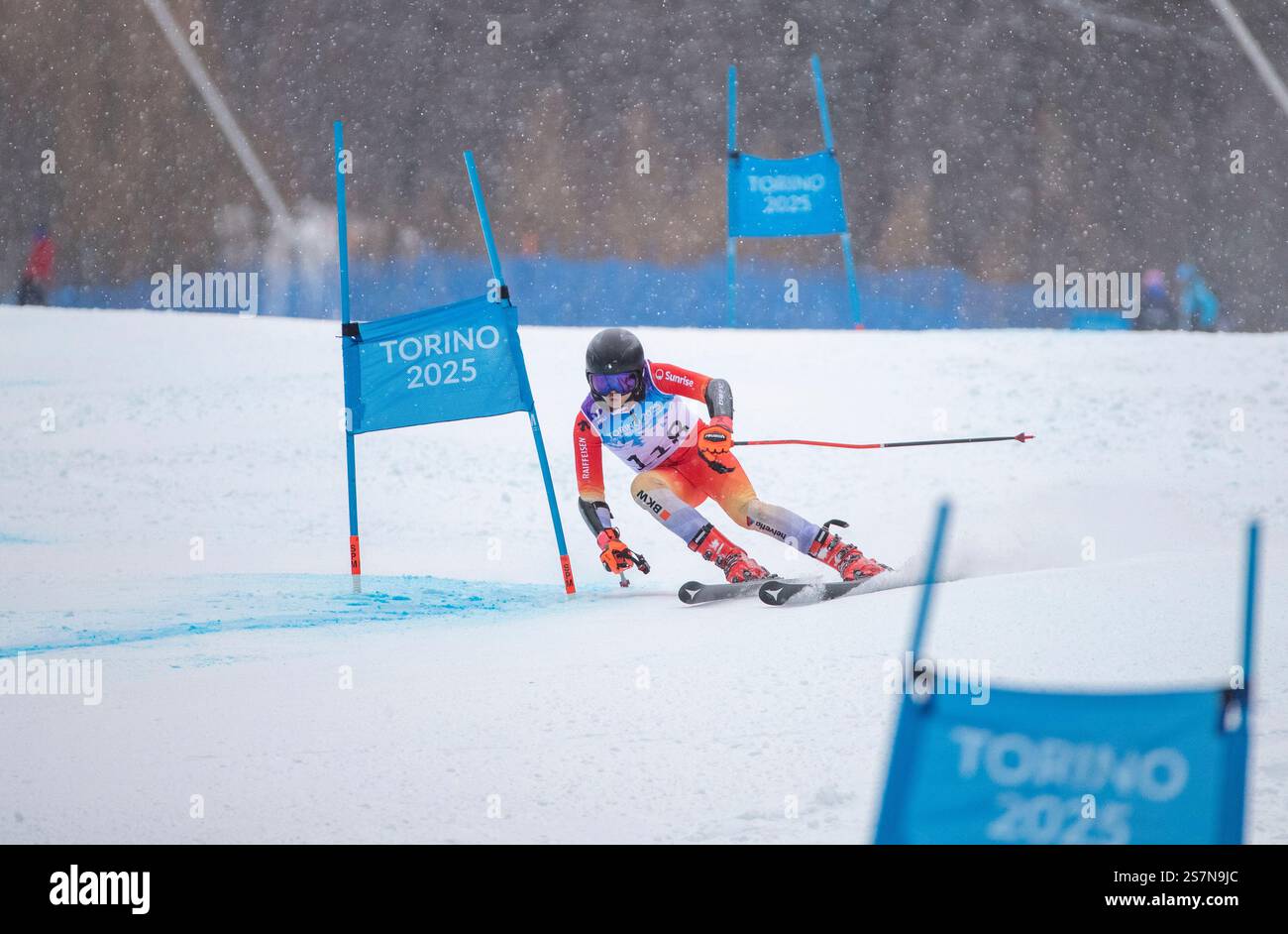 (250120) BARDONECCHIA, Jan. 20, 2025 (Xinhua) Liu Xiangqi of