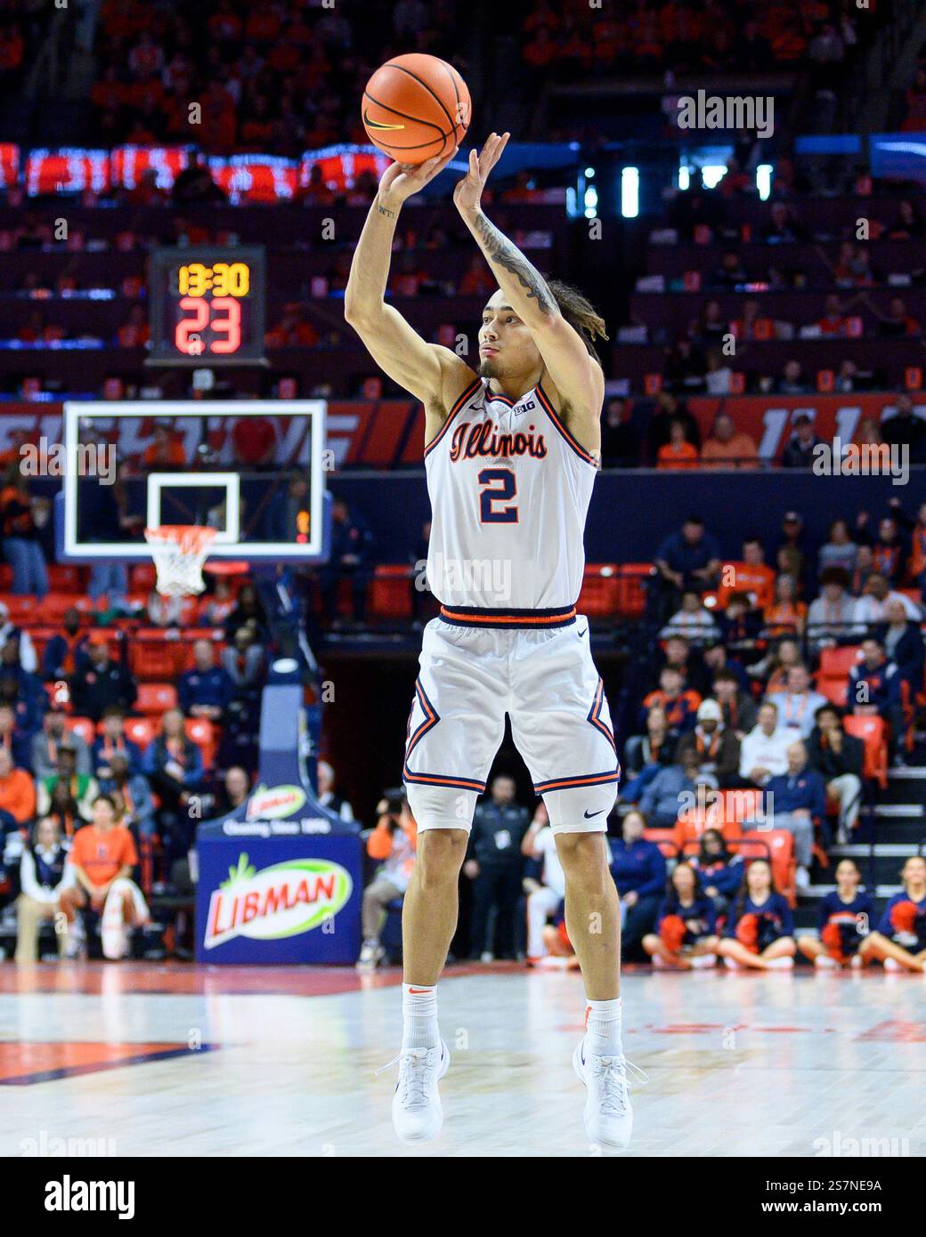 Illinois' Dra GibbsLawhorn shoots during an NCAA college basketball