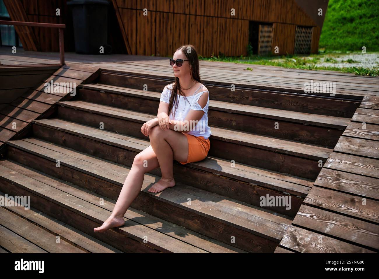 Біреудің əйелі тойда кезек-кезек трафарет