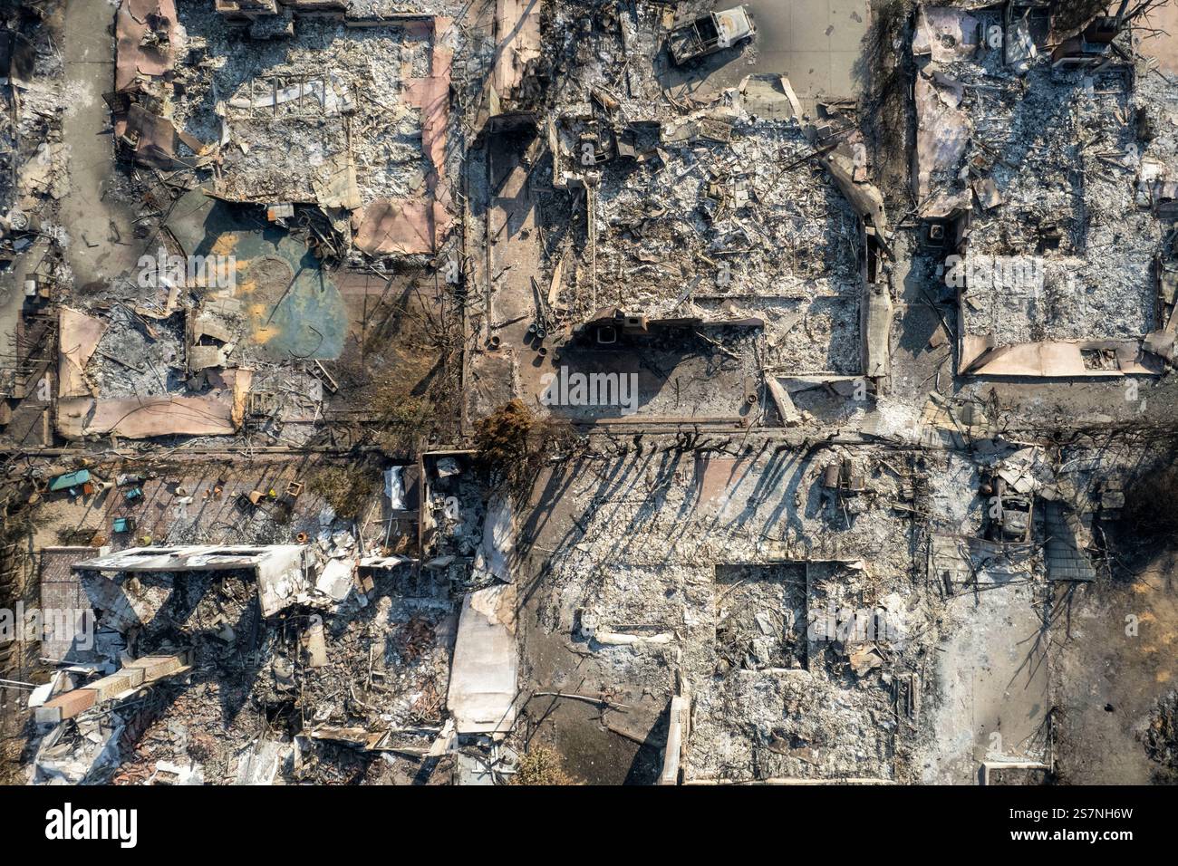 20250119rc eatonfire064 jpg hi-res stock photography and images - Alamy