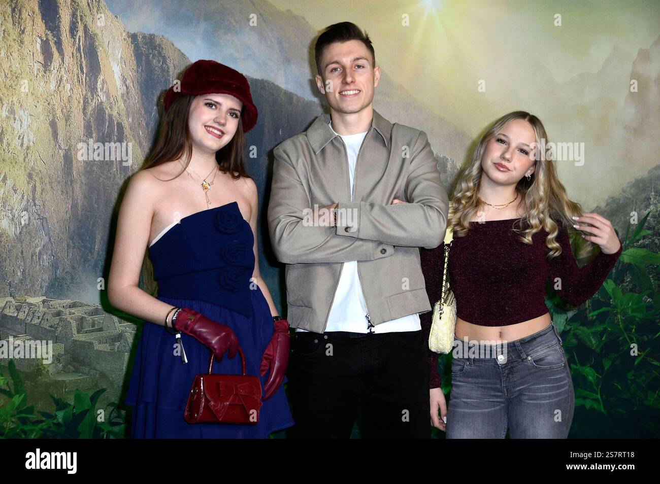 Leni Summer, iCrimax und Hey Isi Bel bei der Premiere des Kinofilms