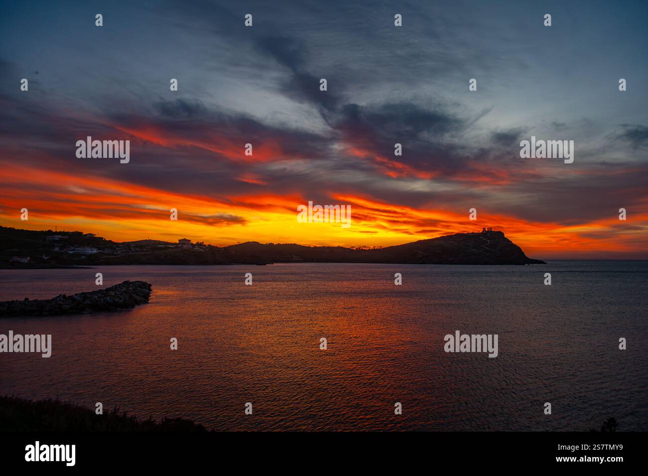 Cape Sounio and the temple of Poseidon during sunrise Stock Photo - Alamy