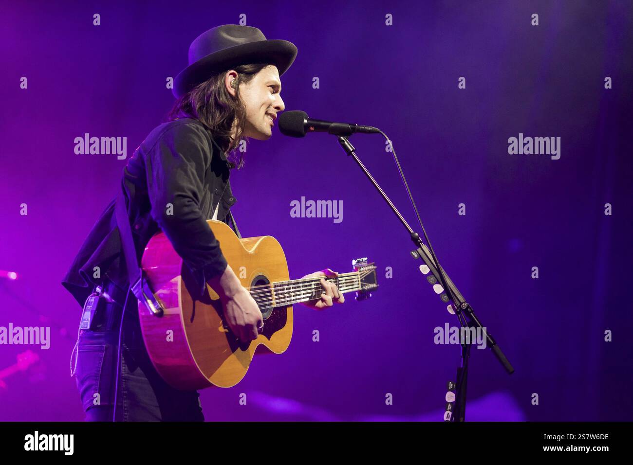 James Bay Live On Up All Night Tour At The Columbiahalle In Berlin On 