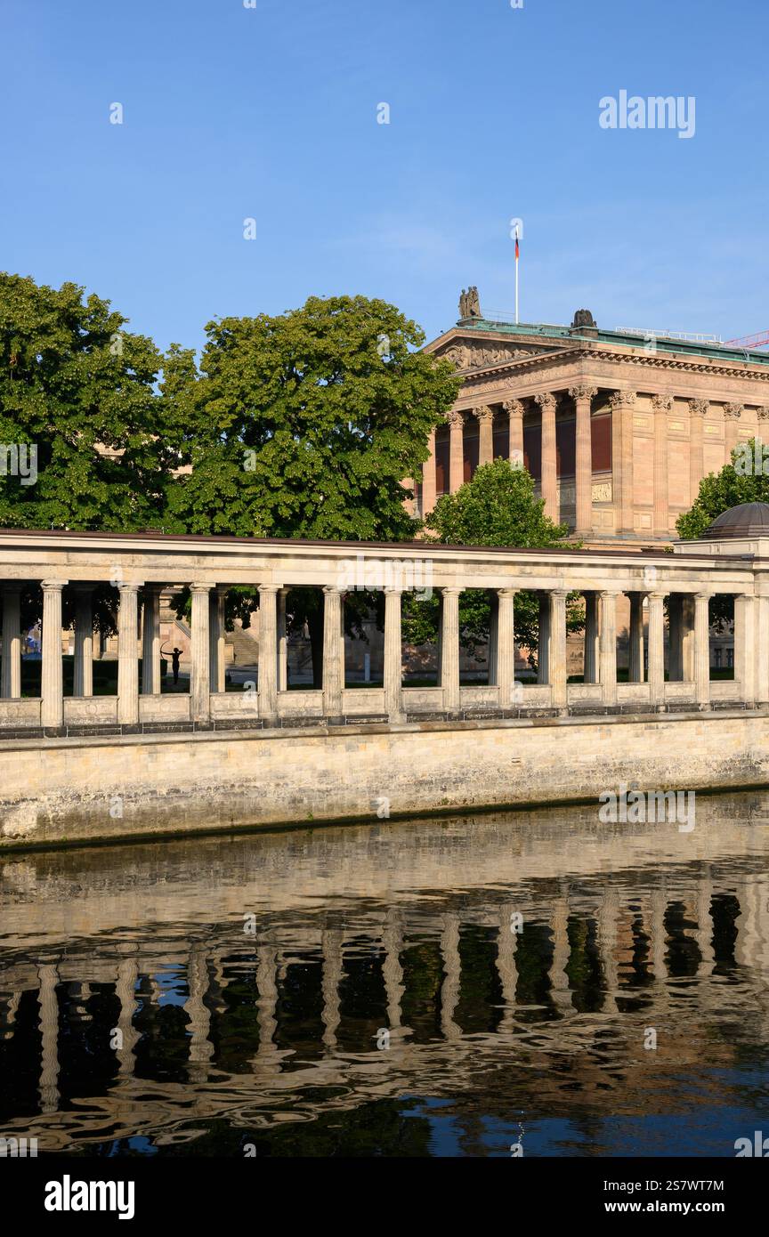 Berlin. Germany. Museum Island, Museumsinsel, the Alte Nationalgalerie and colonnade facing the River Spree. Stock Photo