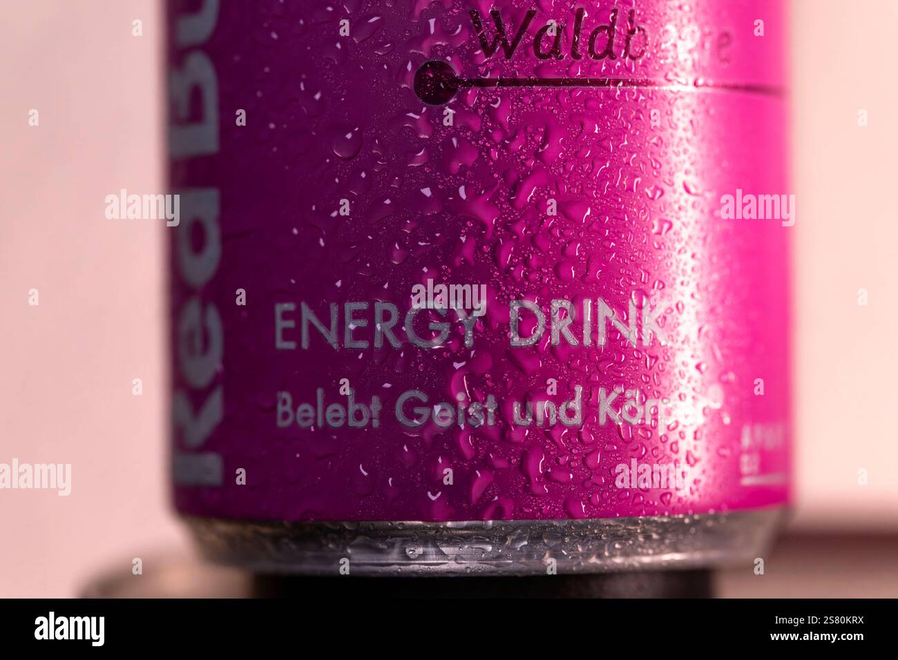 20.01.2025 Red Bull Getränk, Geschmacksrichtung Waldbeere 20.01.2025
