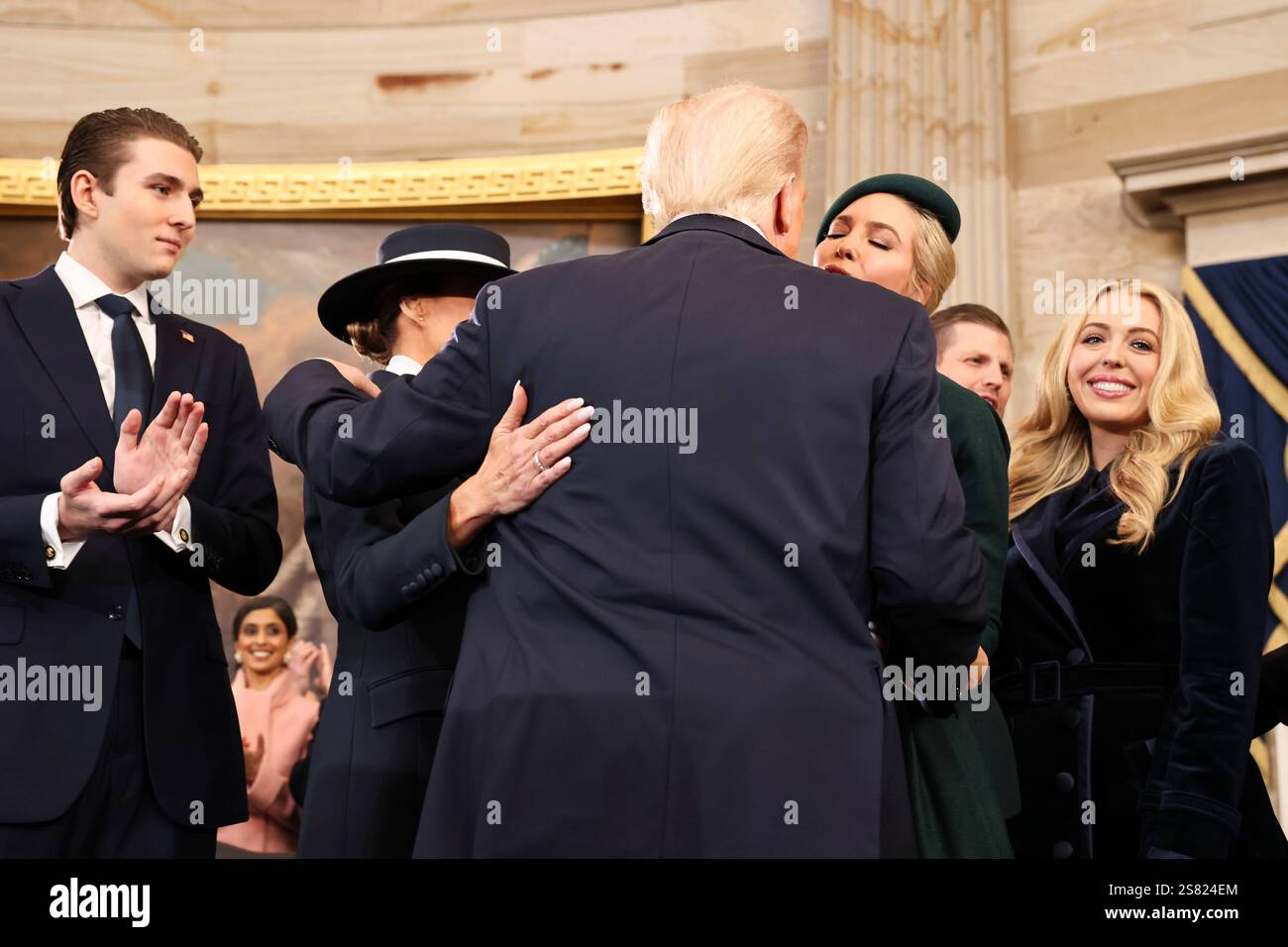 Melania trump and ivanka trump hi-res stock photography and images - Page 2  - Alamy