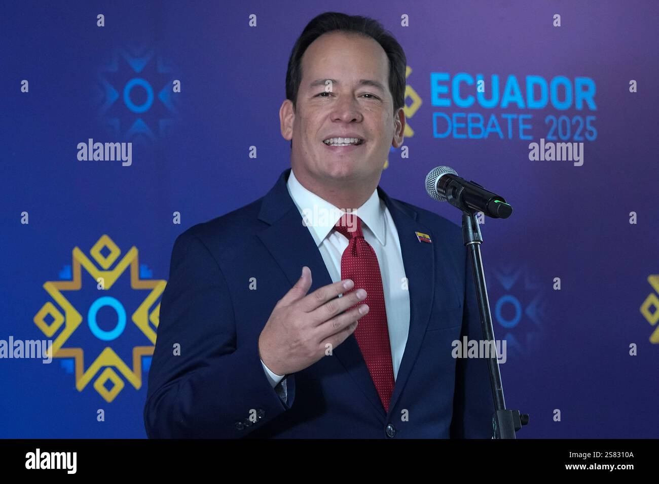 Presidential candidate Henry Cucalon, of the Movimiento Construye party