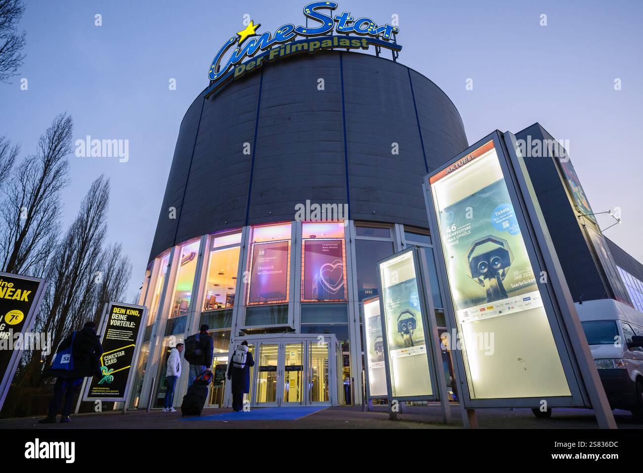 Erstaunlich Kino Saarbrucken Cinestar Fotos