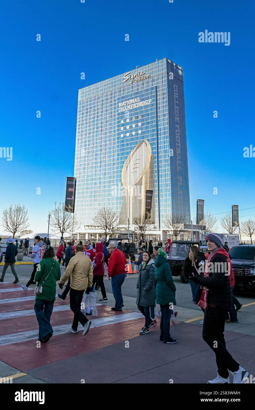 ATLANTA, GA JANUARY 20 Fans braves the freezing temperatures as they
