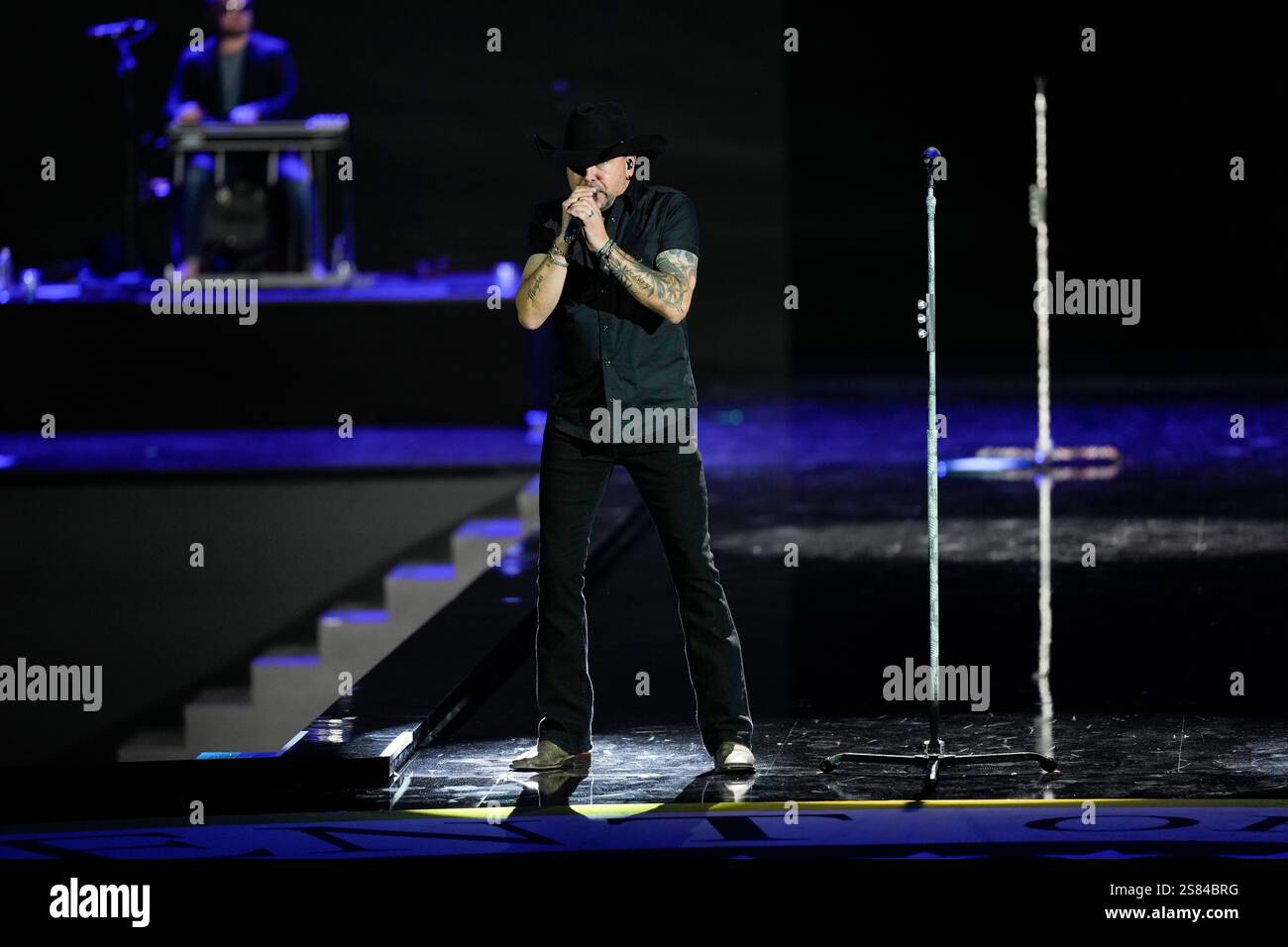 Jason Aldean performs at the Liberty Ball during the 60th Presidential