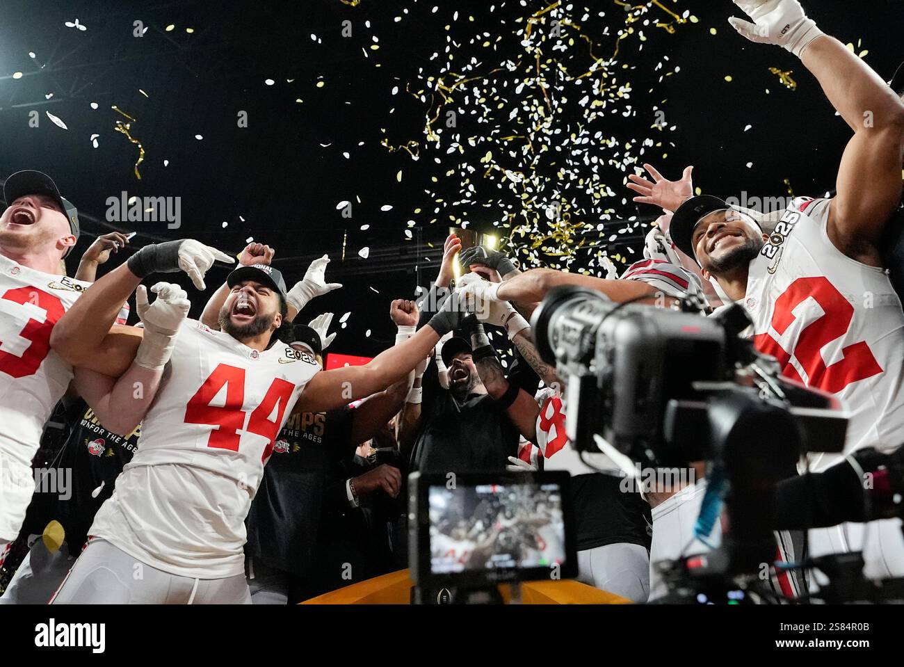 Ohio State celebrates after their win against Notre Dame in the College
