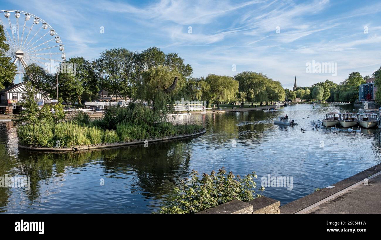 Scenic view of the River Avon on a sunny day, Stratford-upon-Avon, Warwickshire, England, United Kingdom Stock Photo