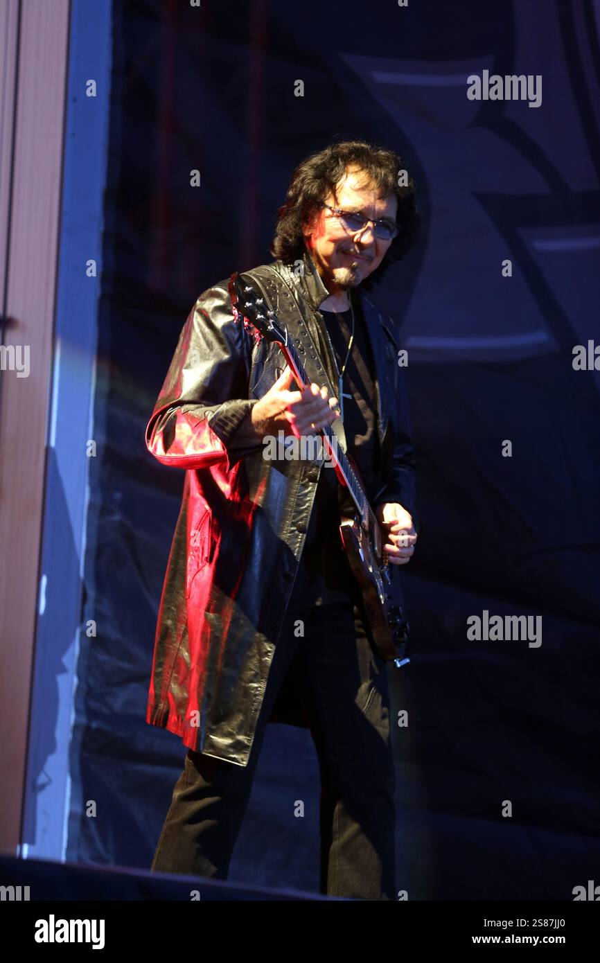 ozzy osbourne tommy iommi 2022