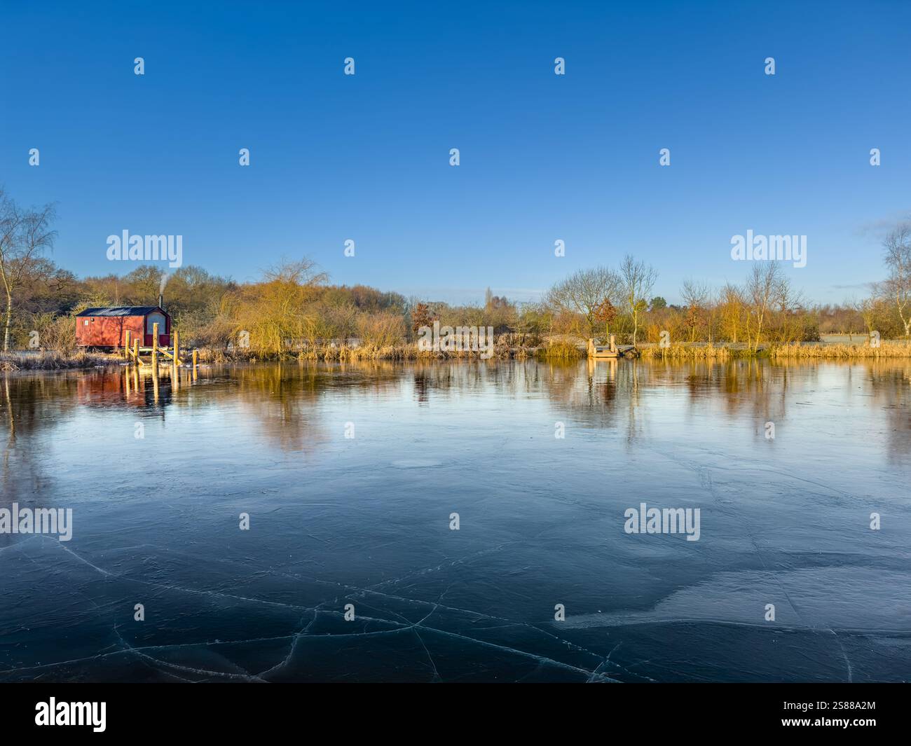 Yorkshire lake hut hi-res stock photography and images - Alamy