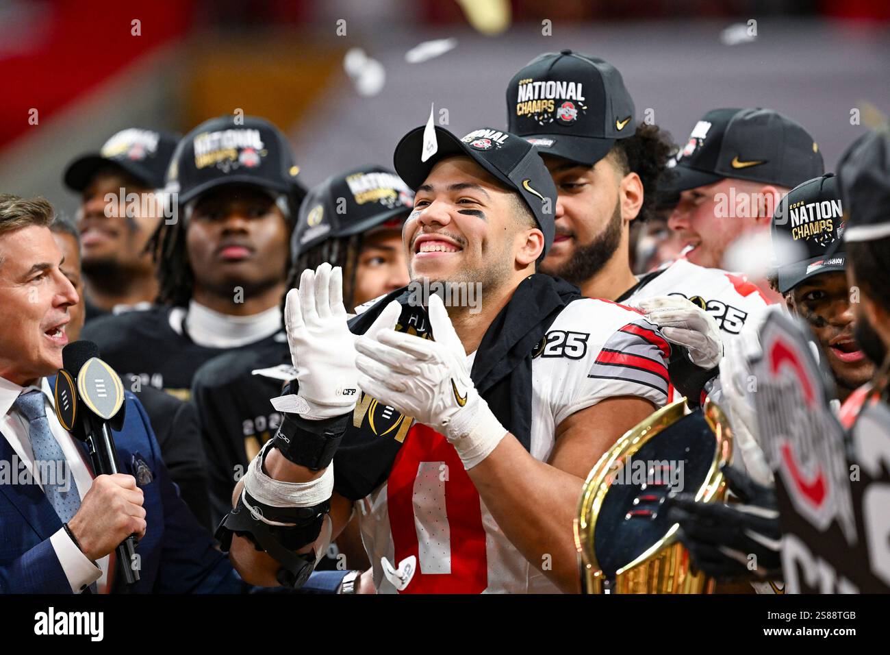 ATLANTA, GA – JANUARY 20: Linebacker Cody Simon #0 of the Ohio State ...