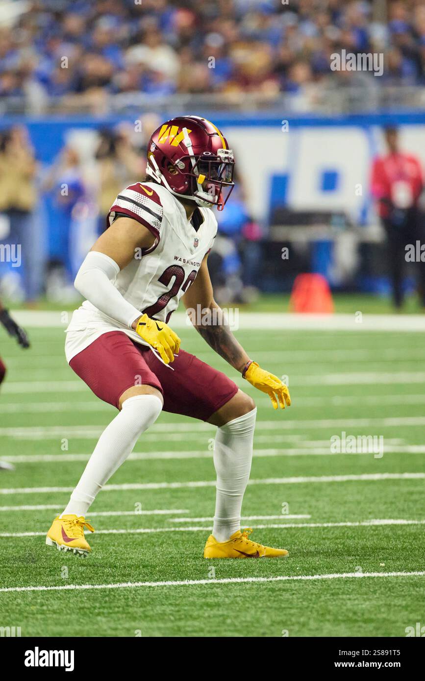 Washington Commanders cornerback Marshon Lattimore (23) pursues a play